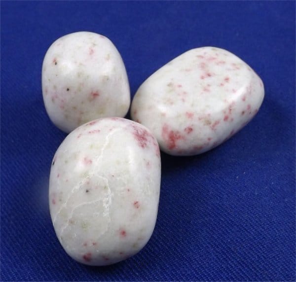 Metaphysical Healing Properties Of Pink Thulite In Scapolite