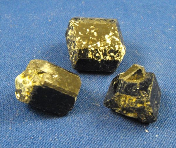 black tourmaline rough