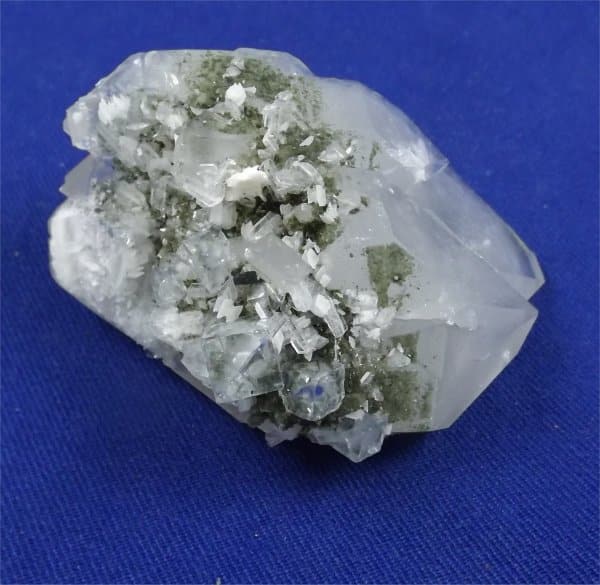 Metaphysical Healing Properties Of Druzy Quartz With Chlorite