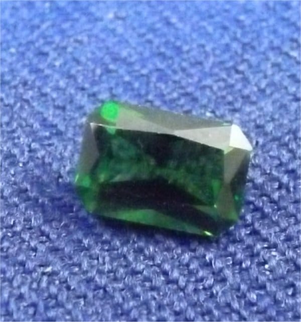 Metaphysical Healing Properties Of Chrome Diopside