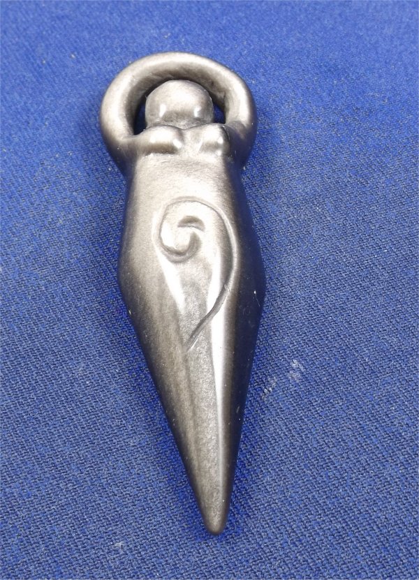 Metaphysical Healing Properties Of Earth Goddess Shaped Crystals